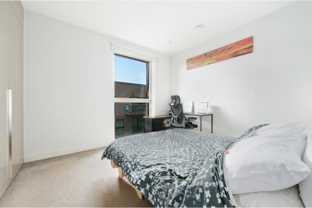 1 Bedroom Apartment for Sale – £540,000 – Victory Place, Elephant & Castle, London SE17