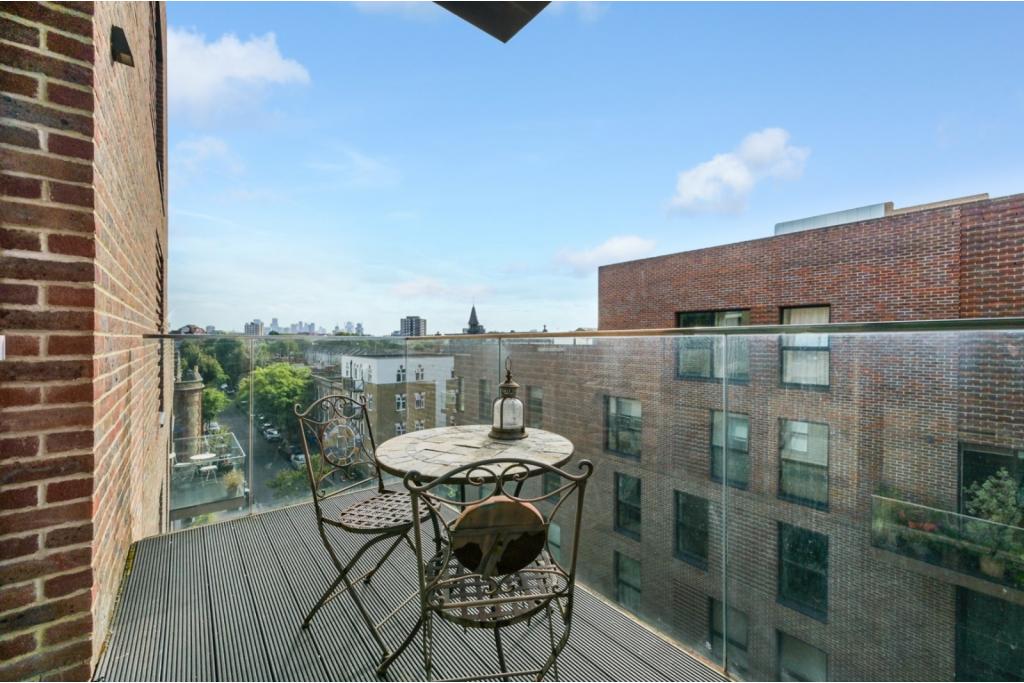 1 Bedroom Apartment for Sale – £540,000 – Victory Place, Elephant & Castle, London SE17