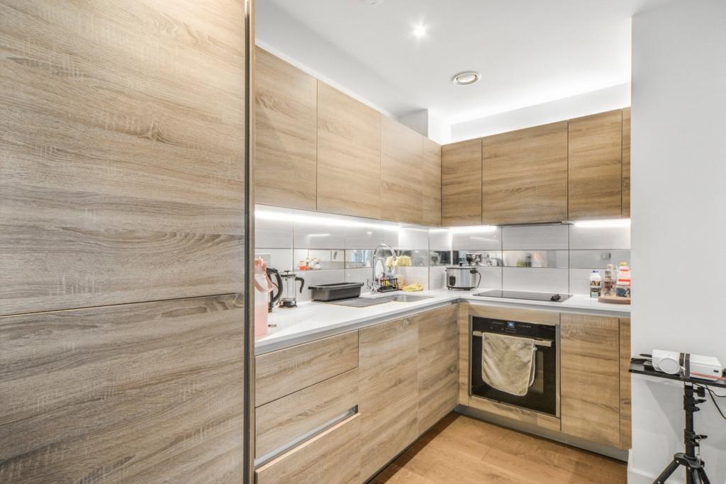 Studio Apartment for Sale – Offers in Excess of £300,000 – Biring House, Royal Arsenal Riverside,