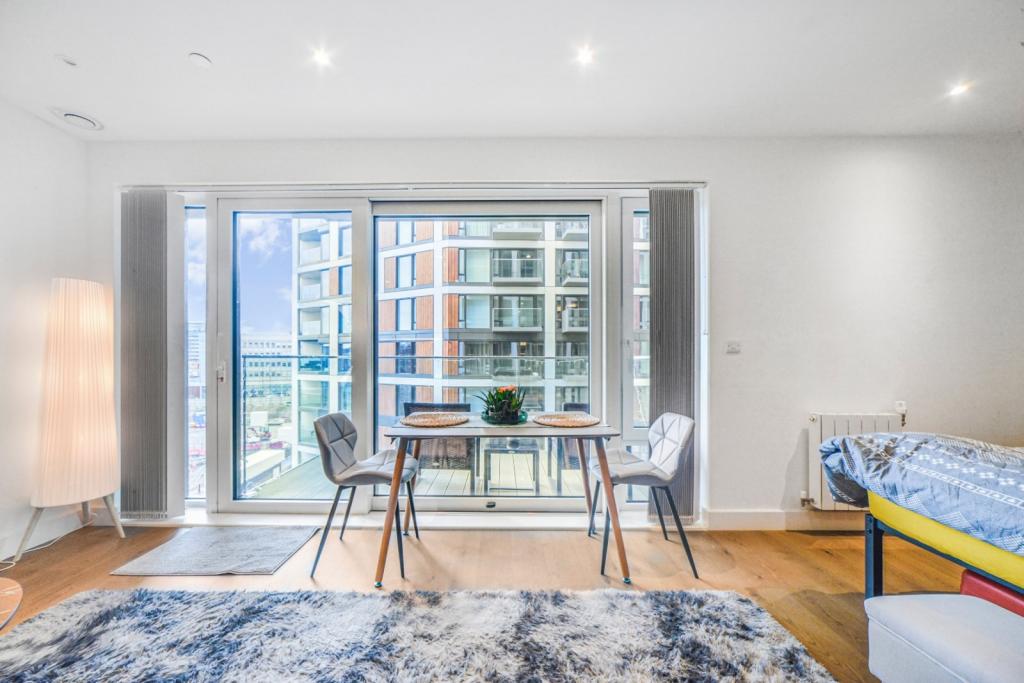 Studio Apartment for Sale – Offers in Excess of £300,000 – Biring House, Royal Arsenal Riverside,