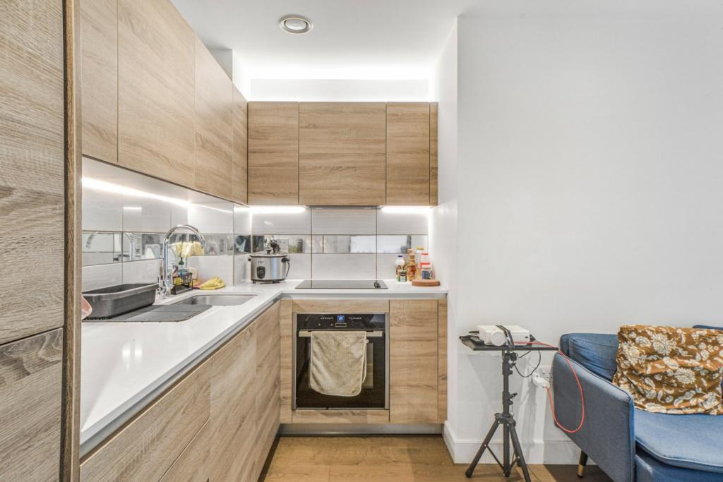 Studio Apartment for Sale – Offers in Excess of £300,000 – Biring House, Royal Arsenal Riverside,