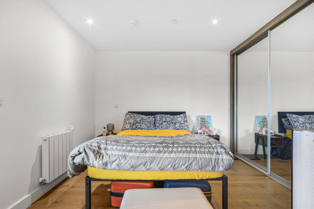 Studio Apartment for Sale – Offers in Excess of £300,000 – Biring House, Royal Arsenal Riverside,