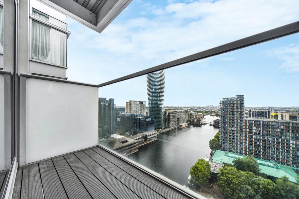 1 Bedroom Apartment for Sale – £405,000 – Pan Peninsula Square, Canary Wharf, London, E14