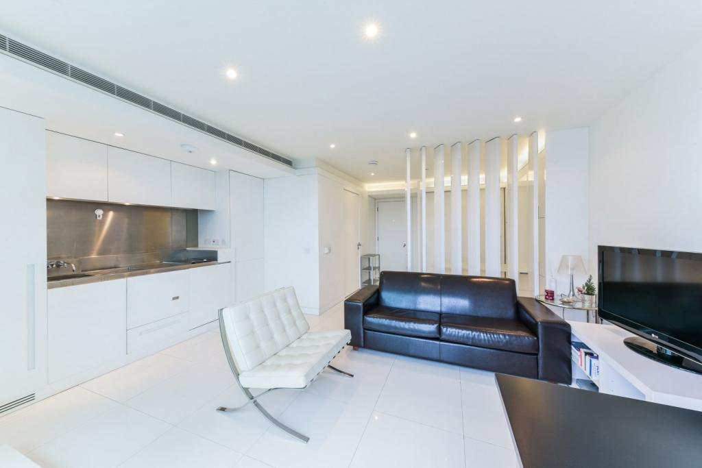 Studio Apartment for Sale – £320,000 – West Tower, Pan Peninsula, Canary Wharf, London, E14