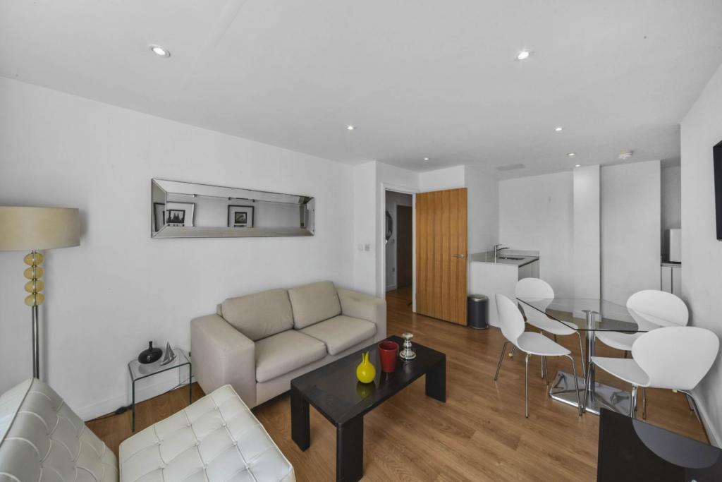 Sargasso Court – 1 Bedroom Apartment for Sale – Bow, London E3 – £325,000