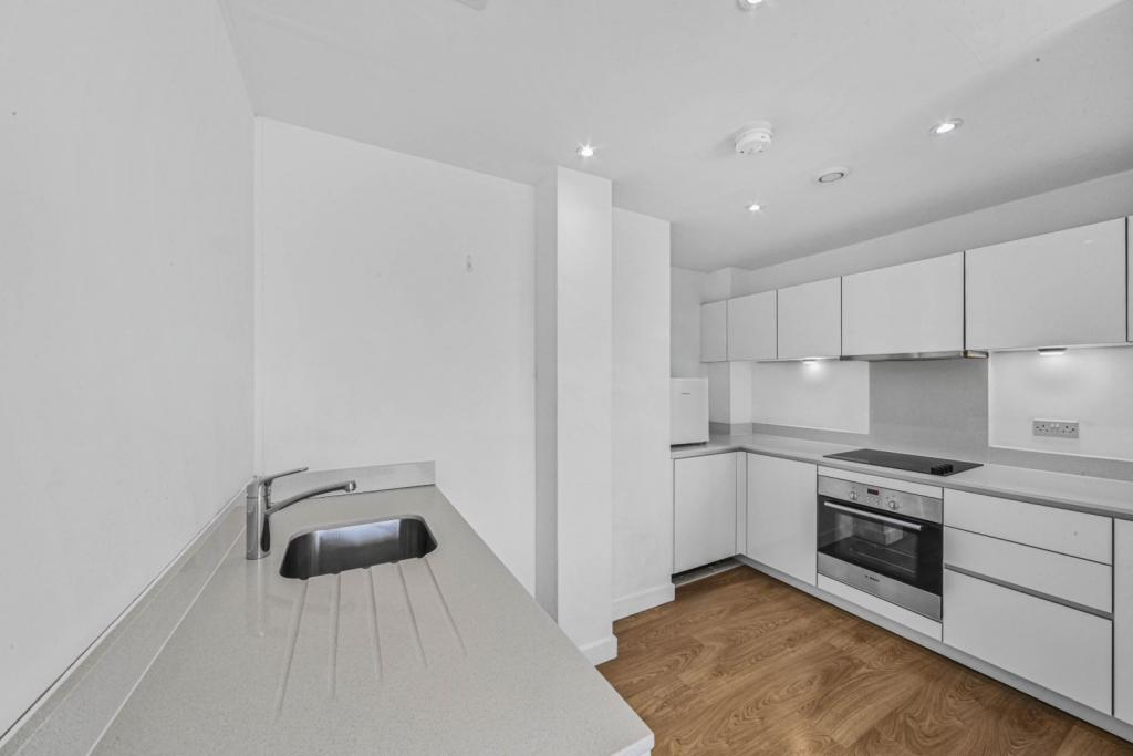 Sargasso Court – 1 Bedroom Apartment for Sale – Bow, London E3 – £325,000