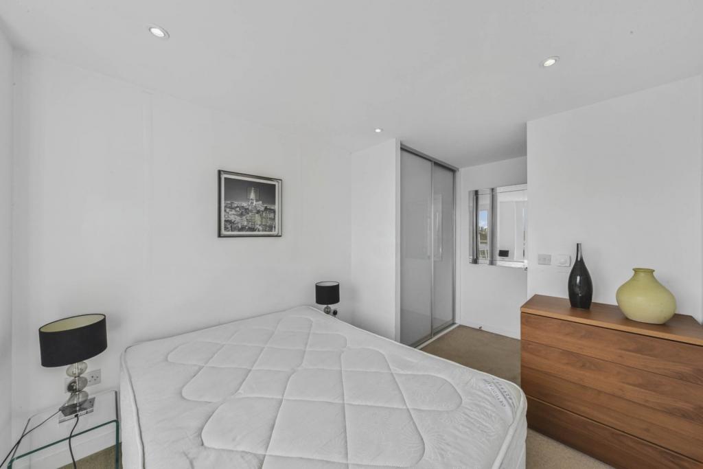Sargasso Court – 1 Bedroom Apartment for Sale – Bow, London E3 – £325,000