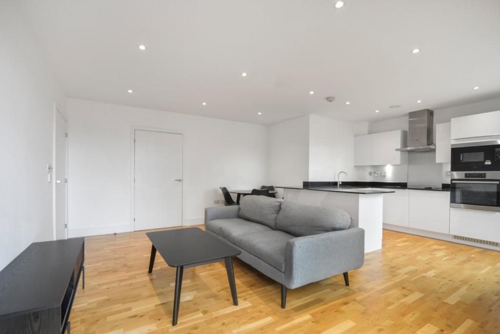 Leven Wharf – One Bedroom Apartment for Sale – Poplar, London E14 – £325,000