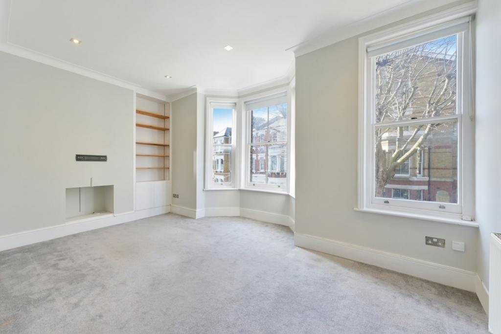 Victorian Conversion – One Bedroom Terraced Apartment for Sale – Austral Street