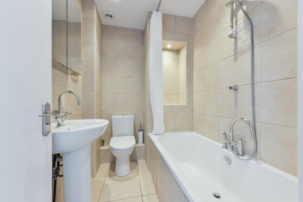 Victorian Conversion – One Bedroom Terraced Apartment for Sale – Austral Street