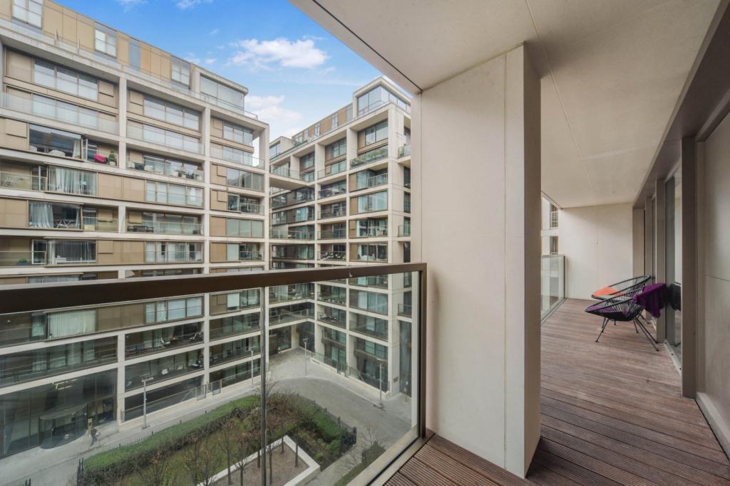 Lord Kensington House – 3-Bedroom Luxury Apartment
