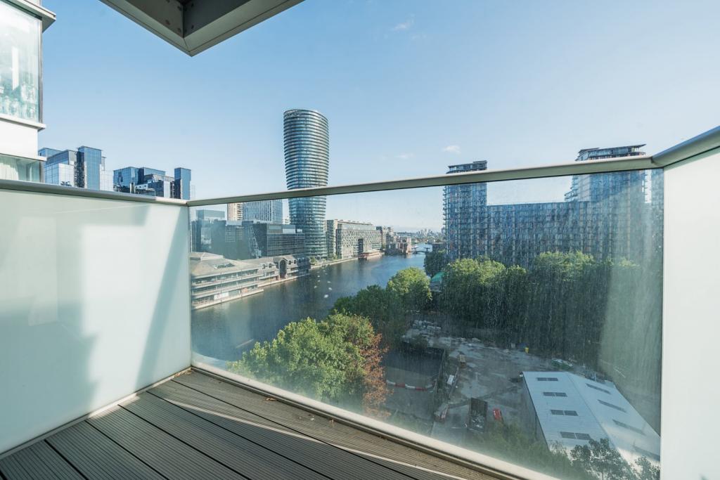 Pan Peninsula Square – 1 Bedroom Apartment for Sale – £450,000 – Canary Wharf, London, E14