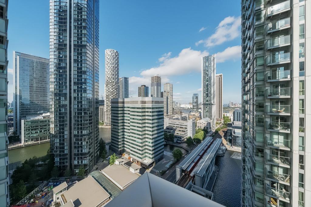 Pan Peninsula – 1 Bedroom Apartment for Sale – £475,000 – Canary Wharf, London, E14