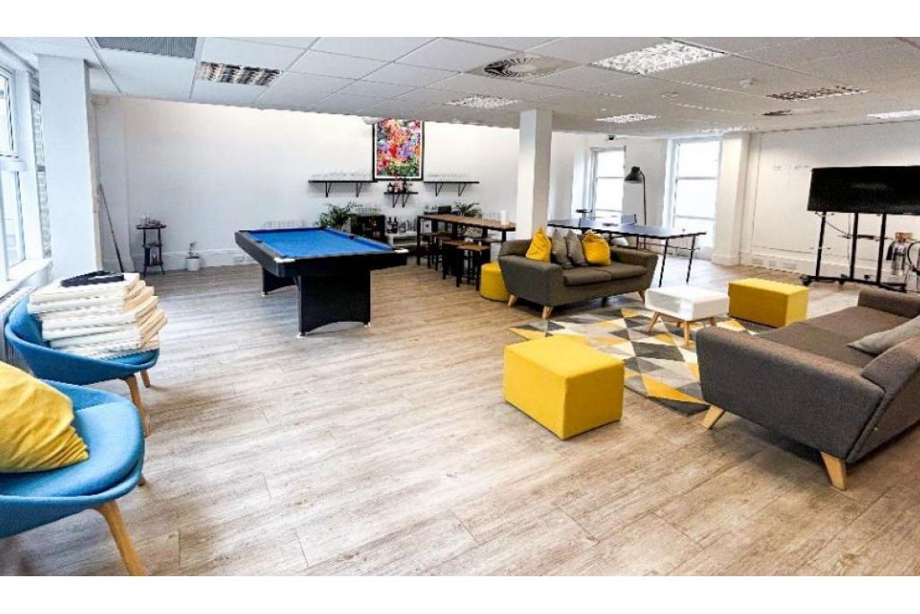 Blythe Rd – Berghem Mews – Office for Lease – Hammersmith, London W14