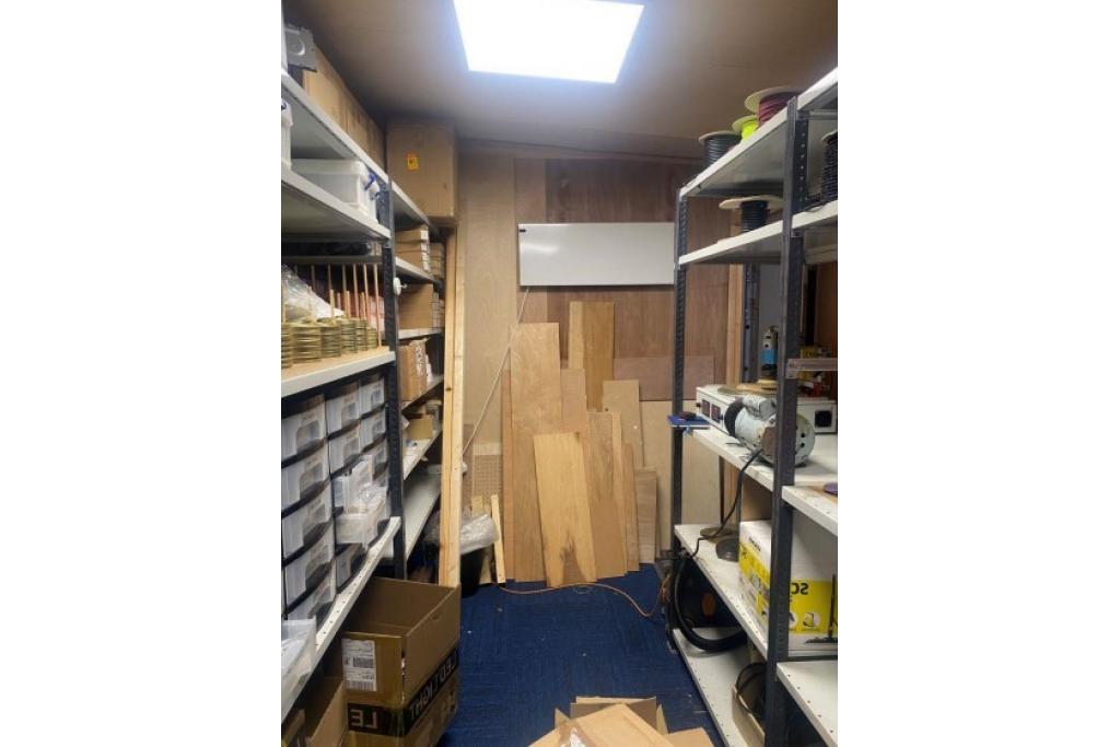31 Richmond Way – Retail/Residential Property for Lease – Hammersmith & Fulham, London W14