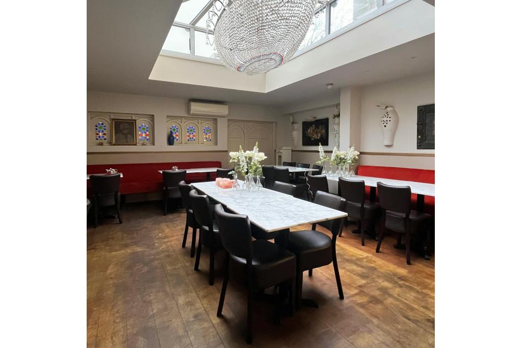 10 Russell Gdns – Retail Property for Lease – Kensington & Chelsea, London W14