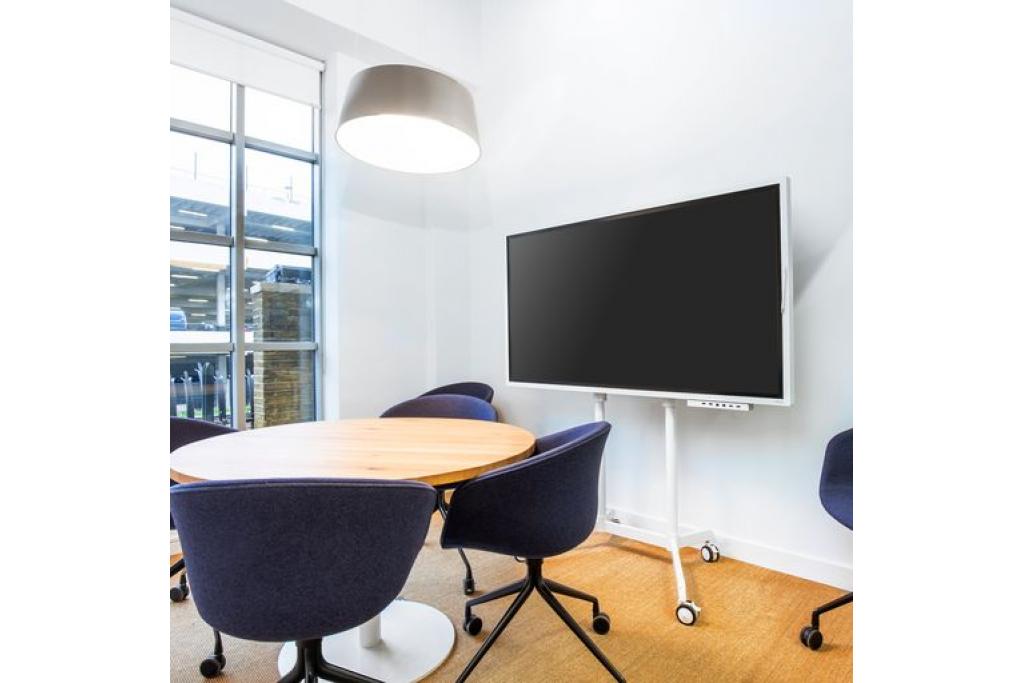 Avon House – Office Space to Let – 28,479 sq ft – Kensington Village, London W14
