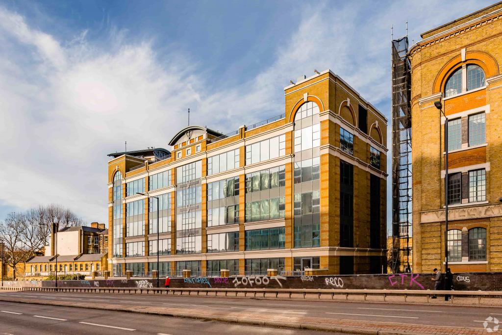 Avon House – Office Space to Let – 28,479 sq ft – Kensington Village, London W14