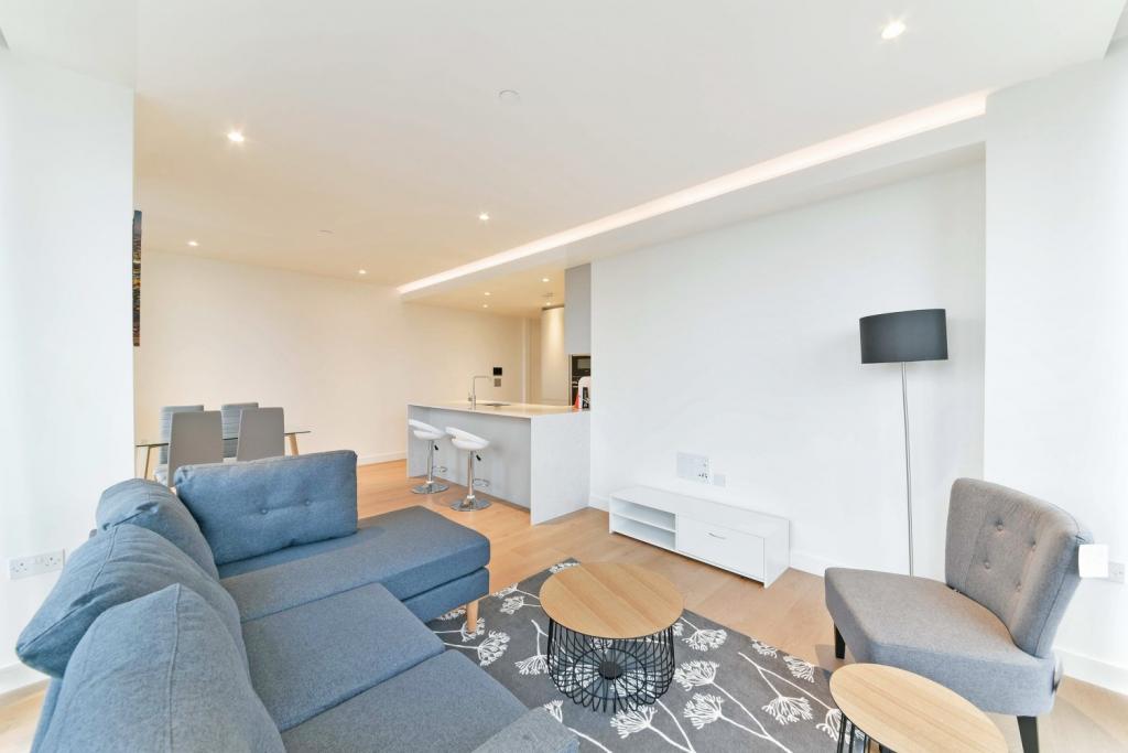Hampton Tower – 2 Bedroom Apartment for Sale – £880,000 – Canary Wharf, London E14