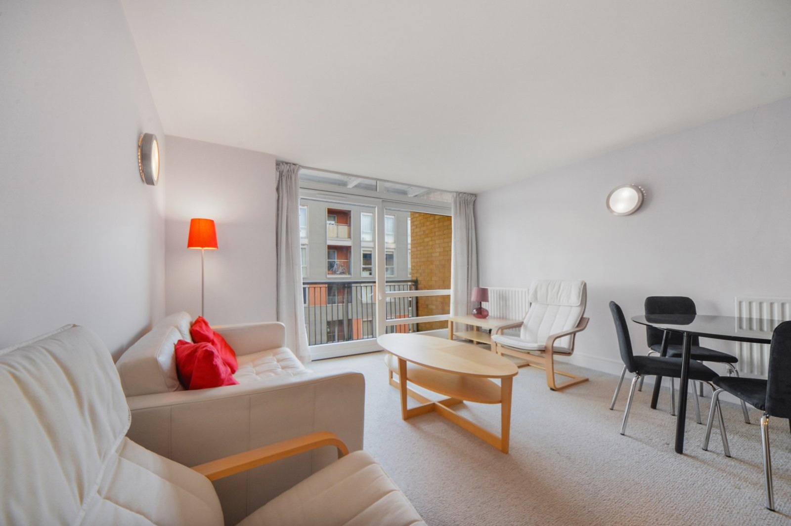 Canary Central – 1 Bedroom Apartment for Sale – £345,000 – Canary Wharf, London E14