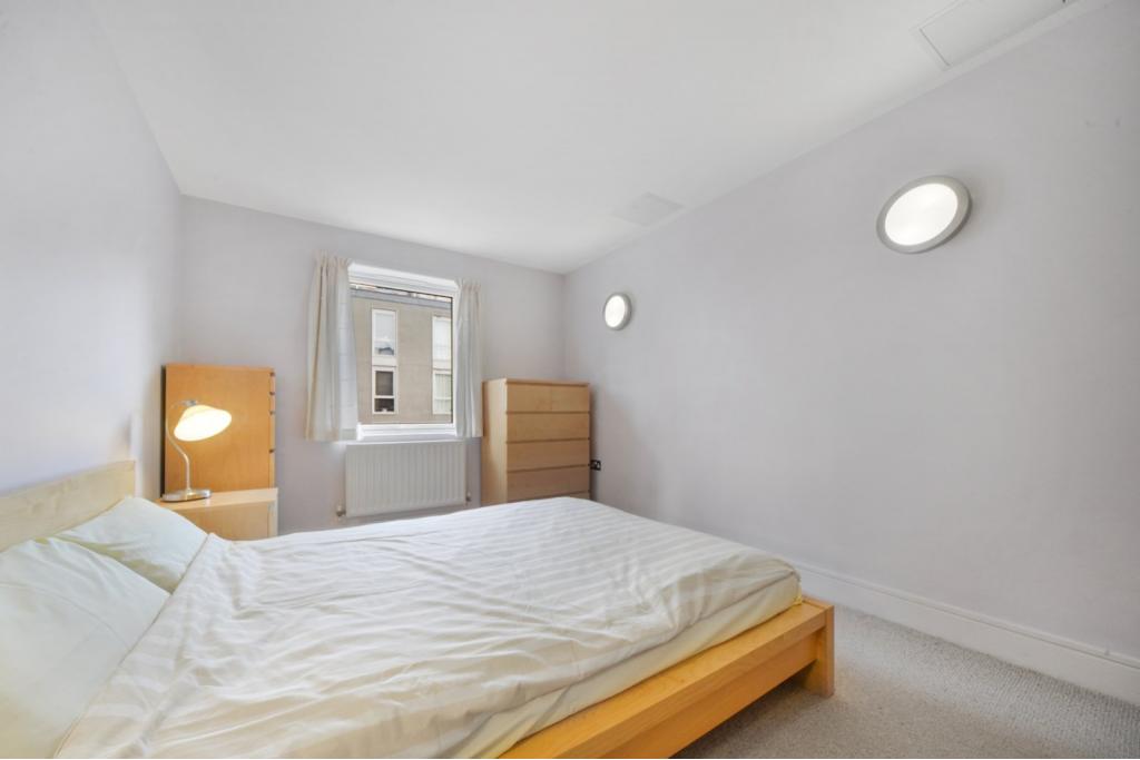 Canary Central – 1 Bedroom Apartment for Sale – £345,000 – Canary Wharf, London E14
