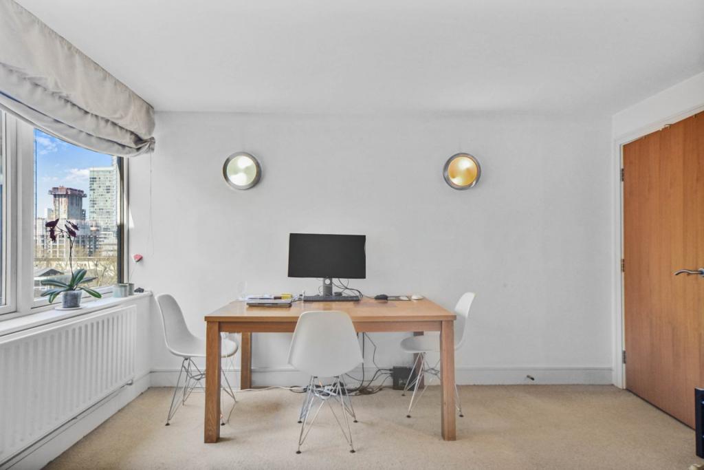 Canary Central – 1 Bedroom Apartment for Sale – £380,000 – Canary Wharf, London E14