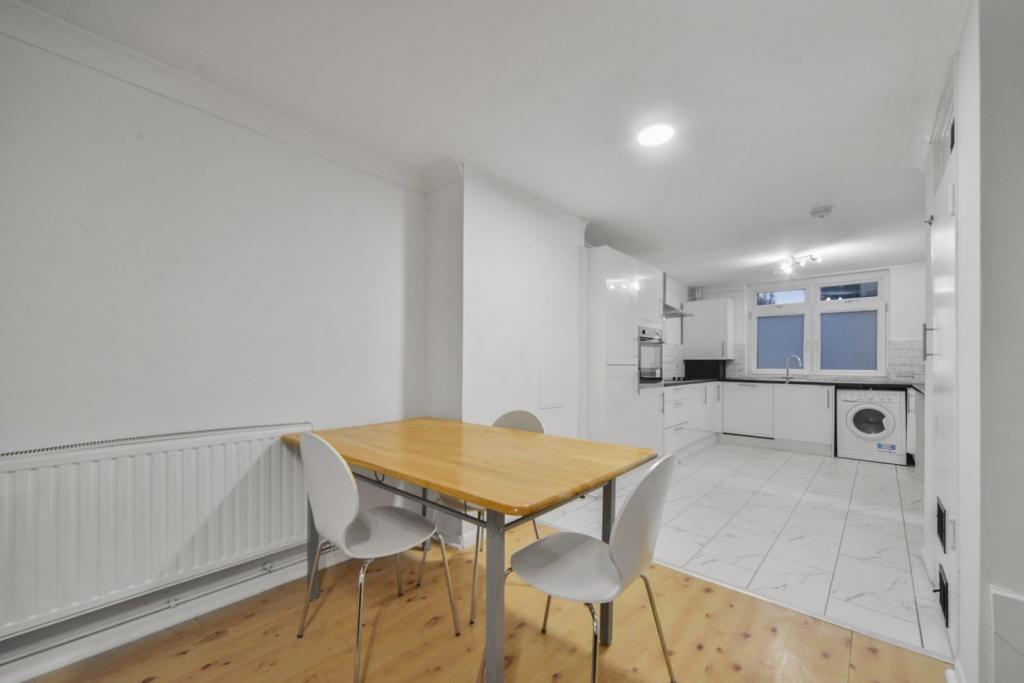 Glengarnock Avenue – 3 Bedroom Apartment for Sale – £400,000 – Isle of Dogs, London E14