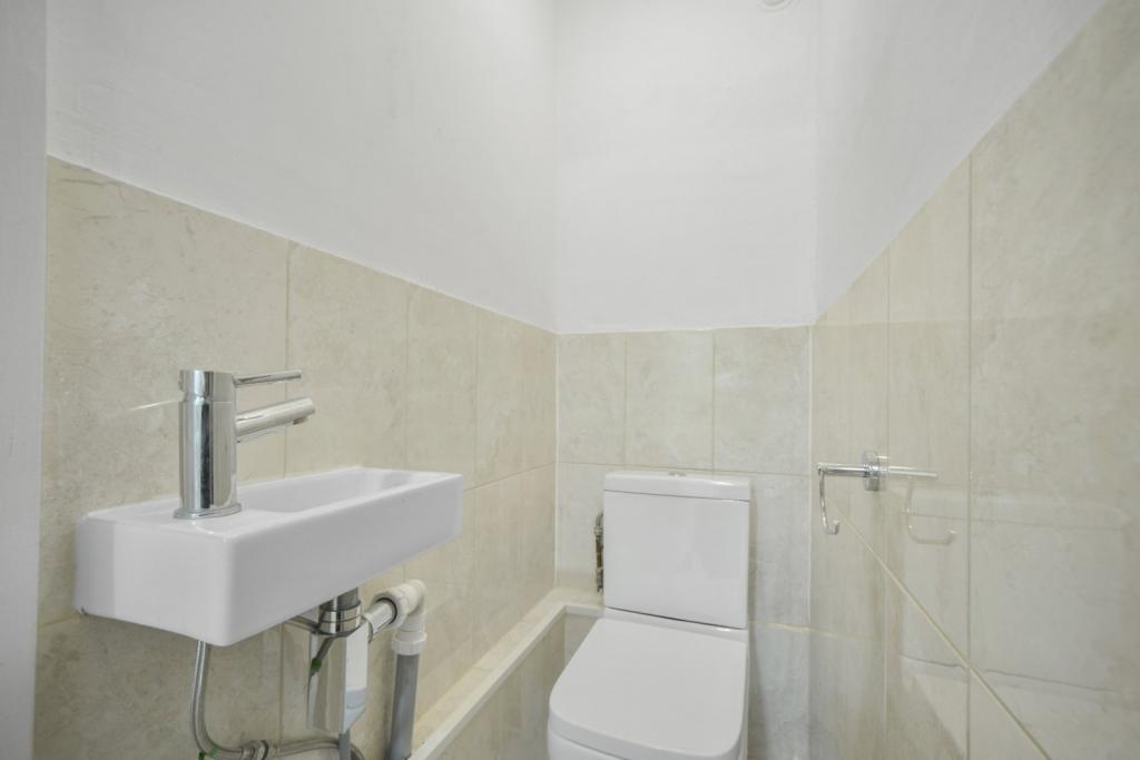 Glengarnock Avenue – 3 Bedroom Apartment for Sale – £400,000 – Isle of Dogs, London E14