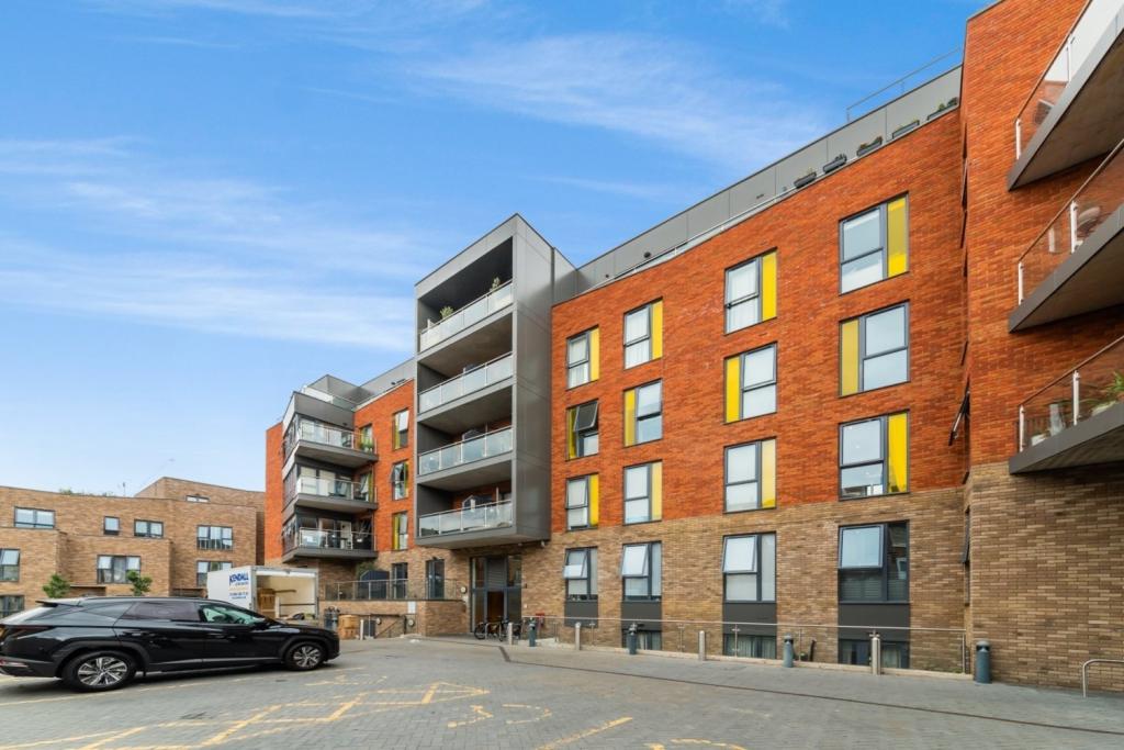 Waleorde Road – 2 Bedroom Apartment for Sale – £500,000 – Southwark, London SE17