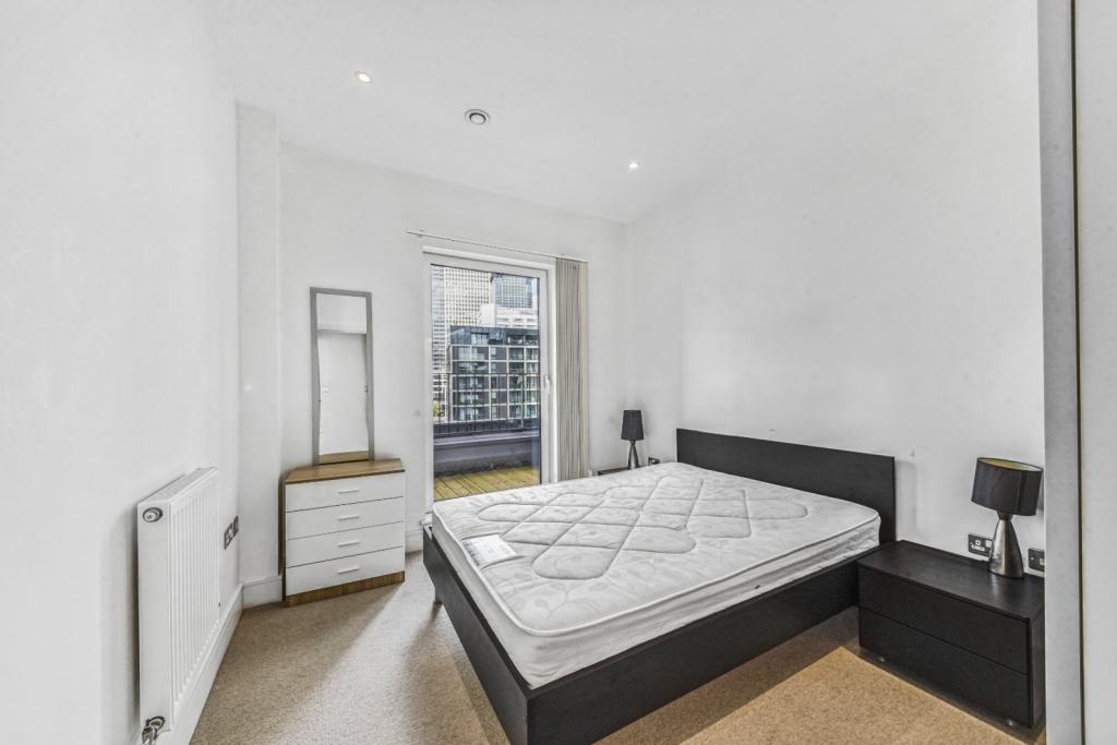 Indescon Square – 1 Bedroom Apartment for Sale – £390,000 – Canary Wharf, London E14