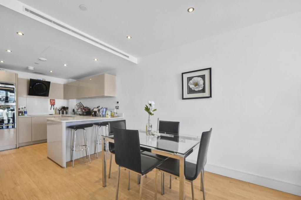 Alie Street – 2 Bedroom Apartment for Sale – £850,000 – Aldgate, London E1