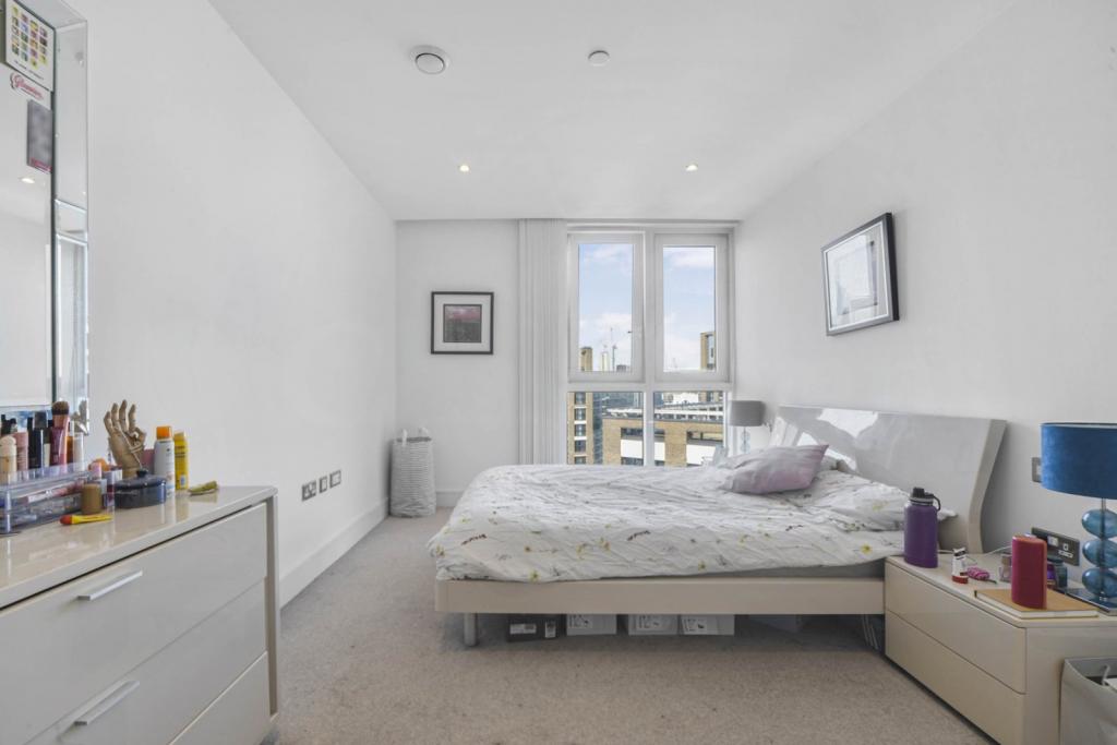 Alie Street – 2 Bedroom Apartment for Sale – £850,000 – Aldgate, London E1