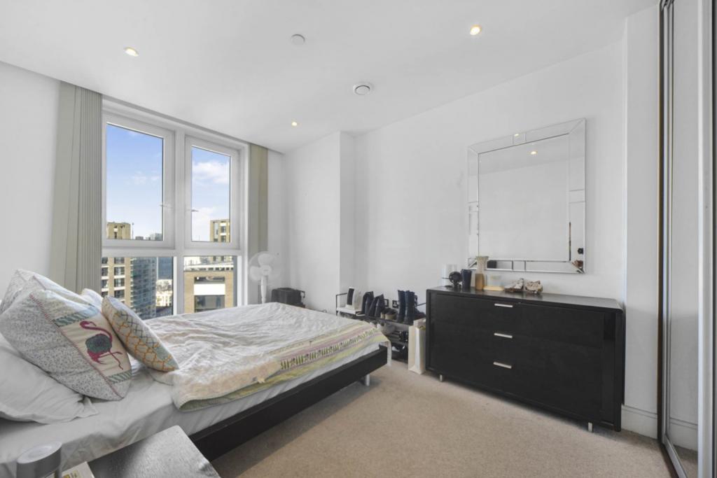 Alie Street – 2 Bedroom Apartment for Sale – £850,000 – Aldgate, London E1