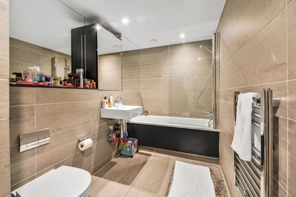 Hester House – 1 Bedroom Apartment for Sale – £300,000 – Lewisham, London SE13