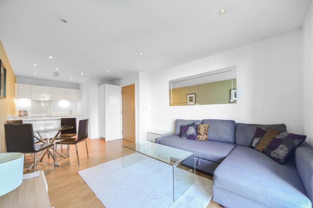 Ceram Court – 1 Bedroom Apartment for Sale – £285,000 – Bow, London E3