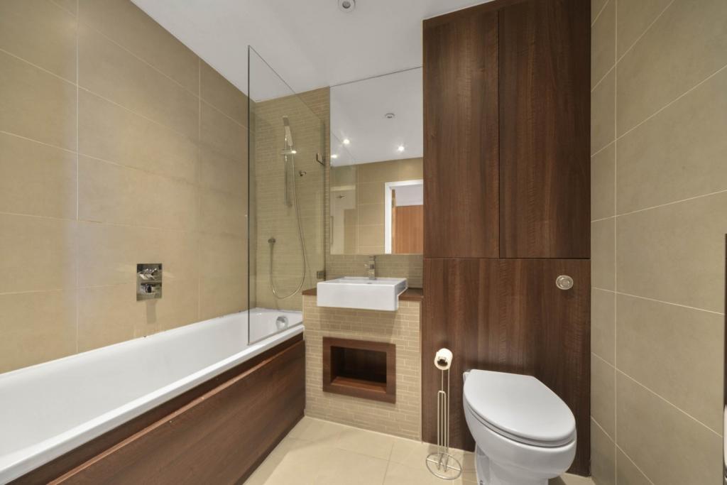 Ceram Court – 1 Bedroom Apartment for Sale – £285,000 – Bow, London E3