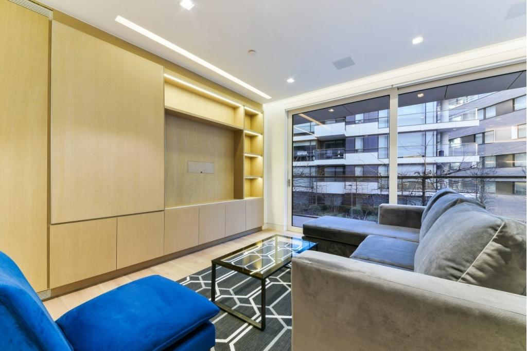 Duchess Walk – 2 Bedroom Apartment for Sale – £1,500,000 – Tower Bridge, London SE1