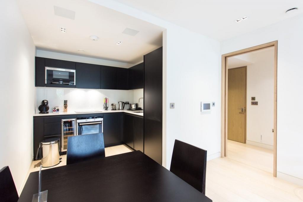 Roman House – 1 Bedroom Apartment for Sale – £618,950 – Barbican, London EC2Y