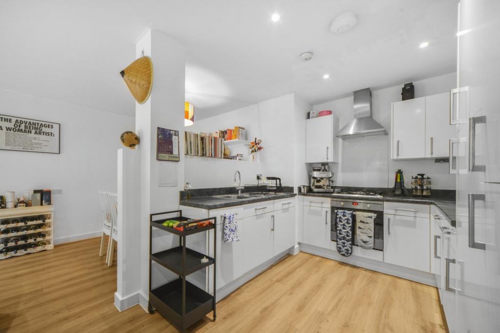 Nauticus Walk – 2 Bedroom Apartment for Sale – £560,000