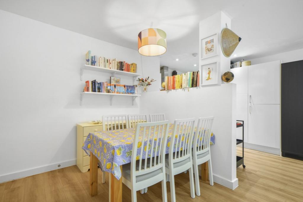 Nauticus Walk – 2 Bedroom Apartment for Sale – £560,000