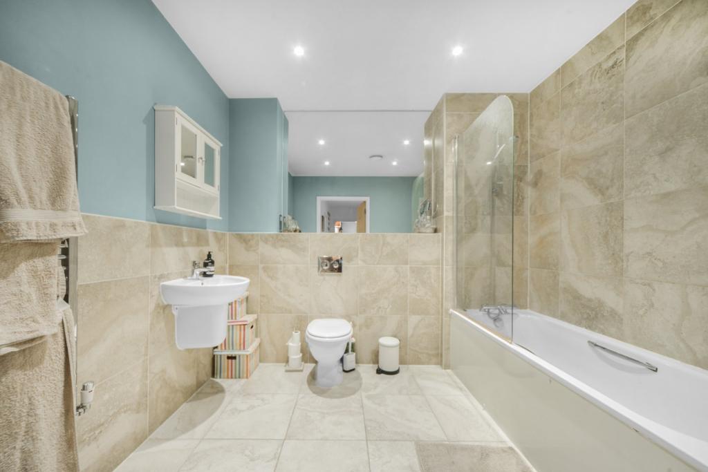 Nauticus Walk – 2 Bedroom Apartment for Sale – £560,000