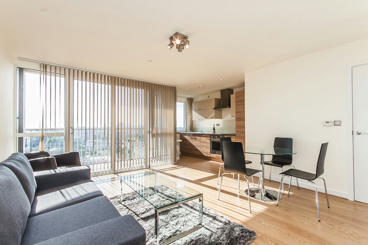 Panoramic Tower, Hay Currie Street, Poplar, London, E14 – 1 Bedroom Apartment for Sale