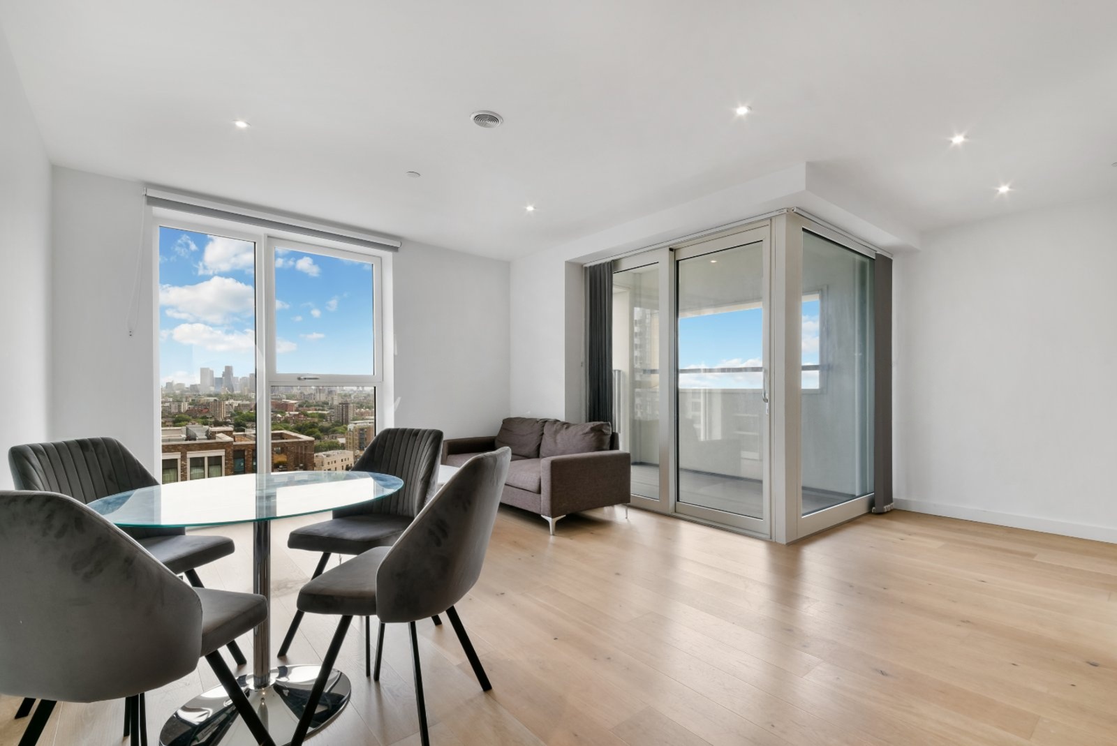 Walworth Road, Elephant Park, Elephant and Castle, London, SE17 – 1 Bedroom Apartment for Sale