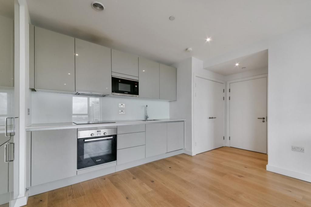 Walworth Road, Elephant Park, Elephant and Castle, London, SE17 – 1 Bedroom Apartment for Sale