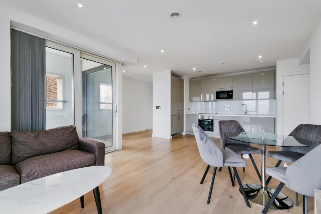 Walworth Road, Elephant Park, Elephant and Castle, London, SE17 – 1 Bedroom Apartment for Sale