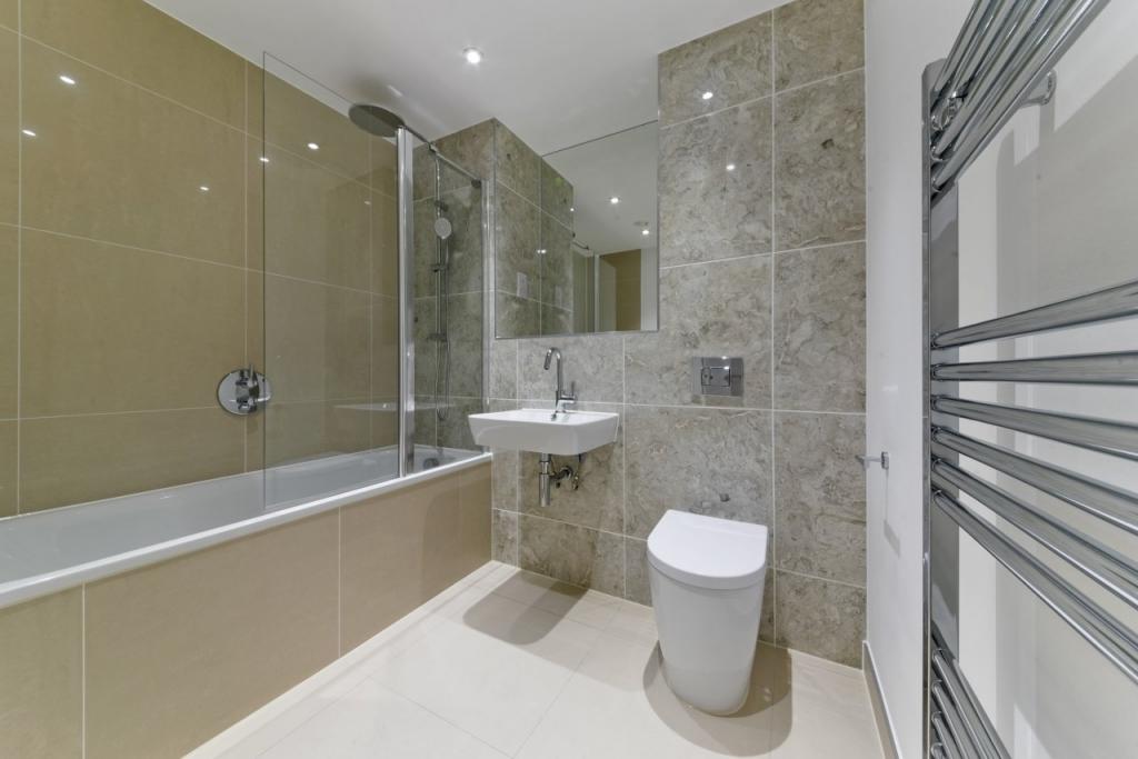 Leven Road, Poplar, London, E14 – 2 Bedroom Apartment for Sale – £425,000 Asking Price