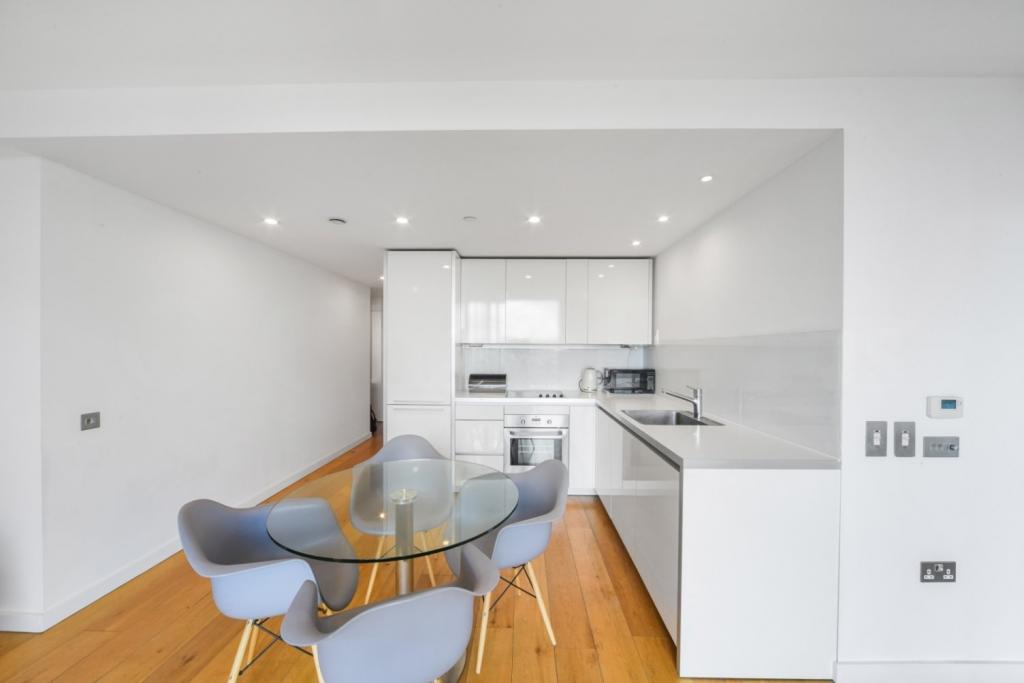 The Strata, Walworth Road, Elephant And Castle, London, SE1 – 2 Bedroom Apartment for Sale