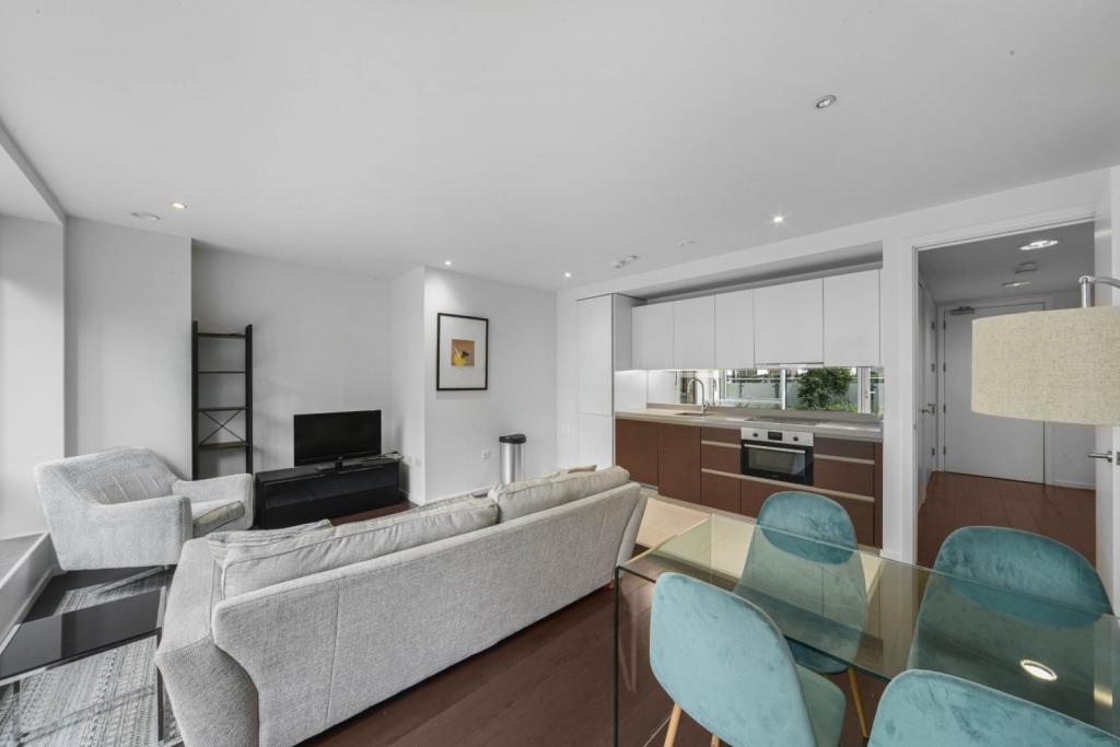 Baltimore Wharf, Canary Wharf, London, E14 – 1 Bedroom Apartment for Sale – £375,000 Asking Price