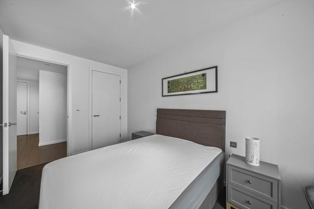 Baltimore Wharf, Canary Wharf, London, E14 – 1 Bedroom Apartment for Sale – £375,000 Asking Price