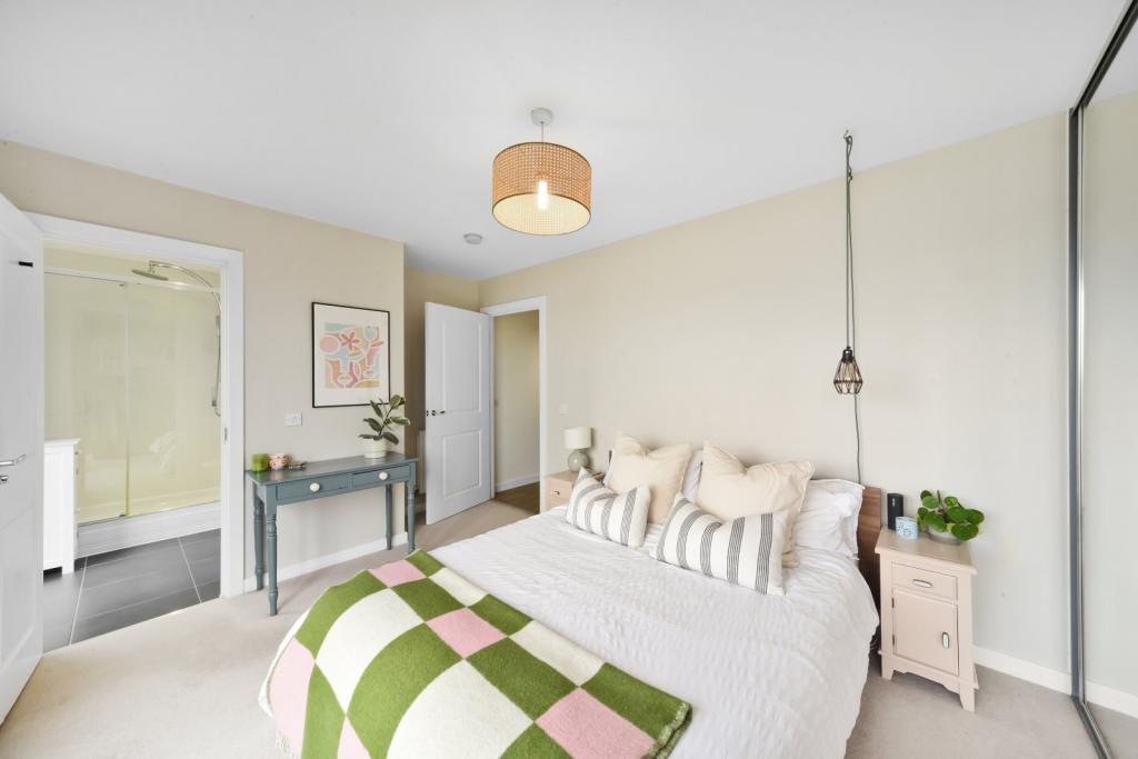 Chadwick Court, Jonzen Walk, Poplar, London, E14 – 2 Bedroom Apartment for Sale